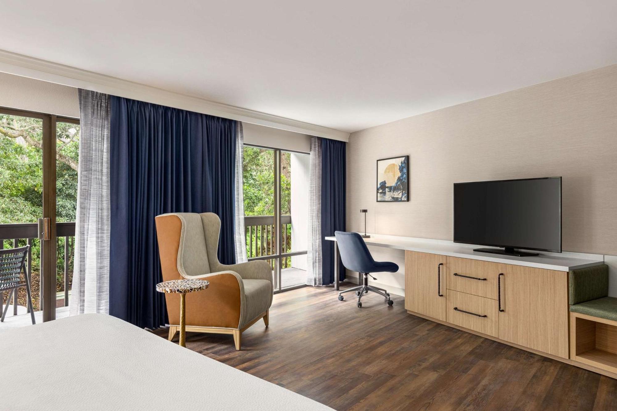 Hilton Garden Inn Монтерей Екстер'єр фото